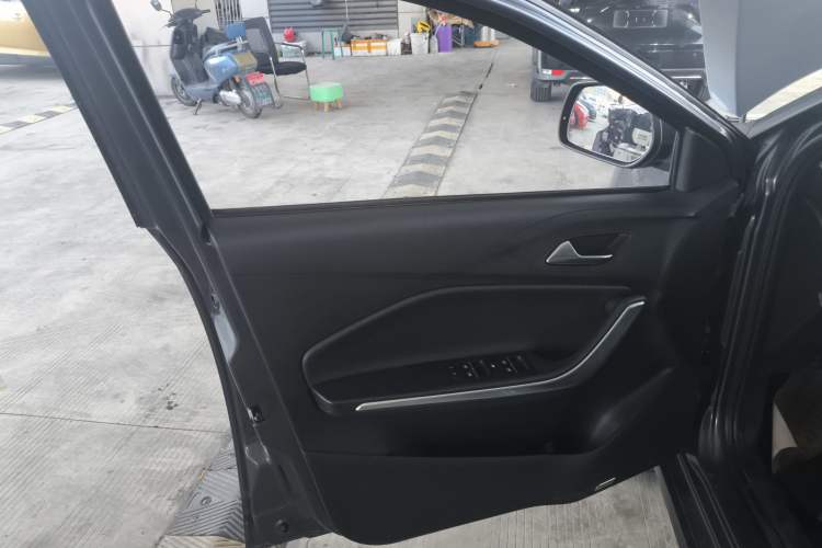 Used Chery Tiggo 3X 2020 Quality Edition 1.5L CVT Deluxe Version Interior 7