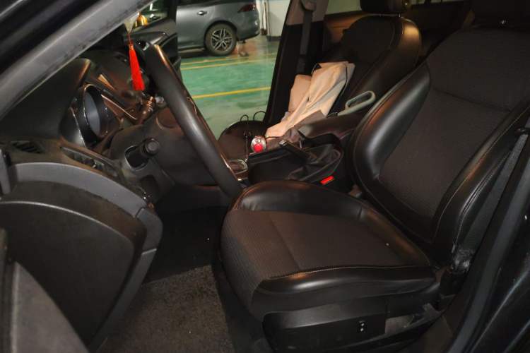 Used Buick Regal 2015 1.6T Fashion Tech Model
