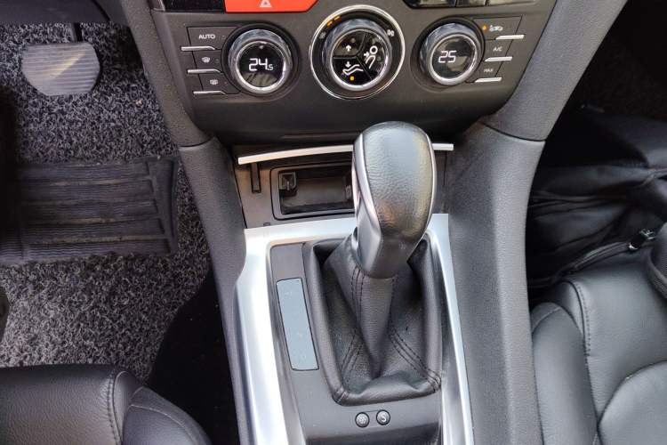 Used DS 6 2014 1.6T Luxury Edition THP160
