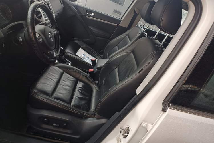 Used Volkswagen Tiguan L 2016 280TSI Automatic Two-Wheel Drive Silk Road Comfort Edition
