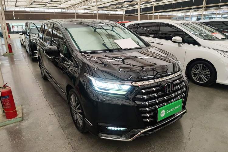 Used Honda Elysion 2022 2.0L eHEV Luxury Edition