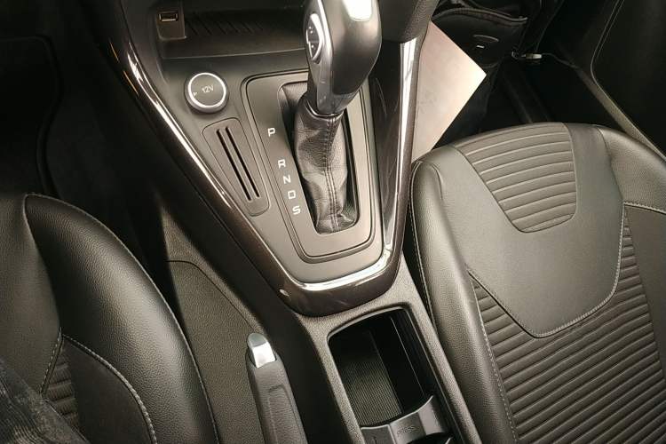 Used Ford Focus 2018 Hatchback Classic 1.6L Automatic Trendy SmartDrive Edition