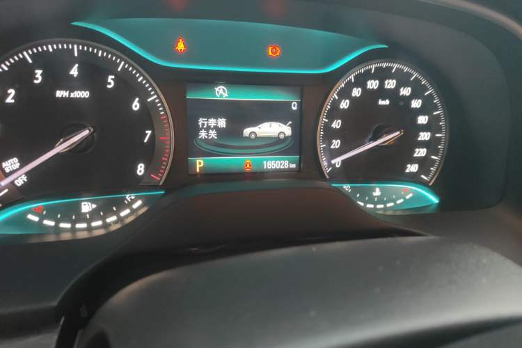 Used Buick GT 2016 15N Automatic Elite Edition Odometer Close Up