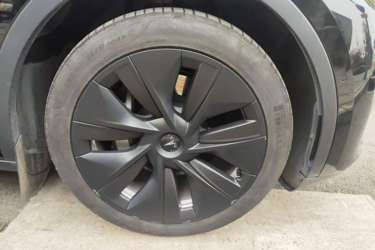 Used Tesla Model Y 2022 Rear-Wheel-Drive Version
