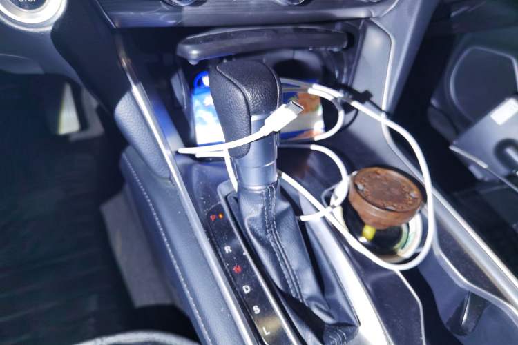 Used Honda Accord 2018 260TURBO Luxury Edition China VI Gear Lever