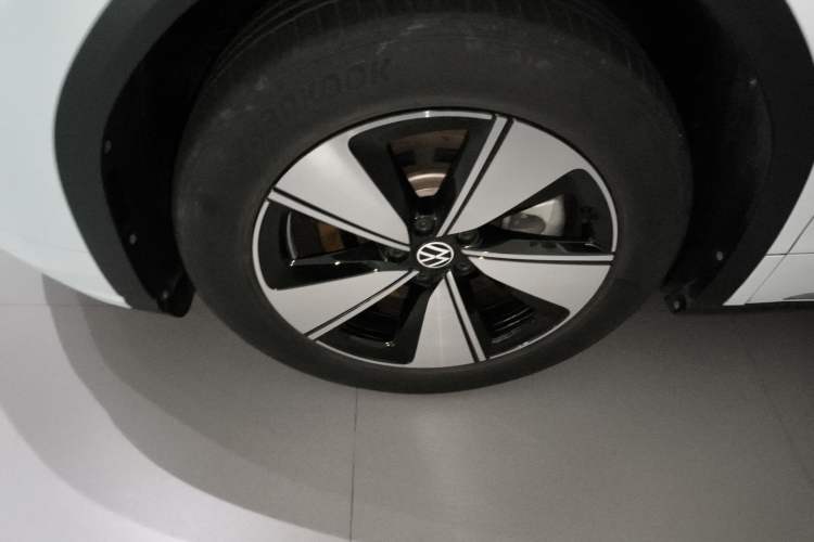 Used Volkswagen ID.6 X 2023 Pure Edition
