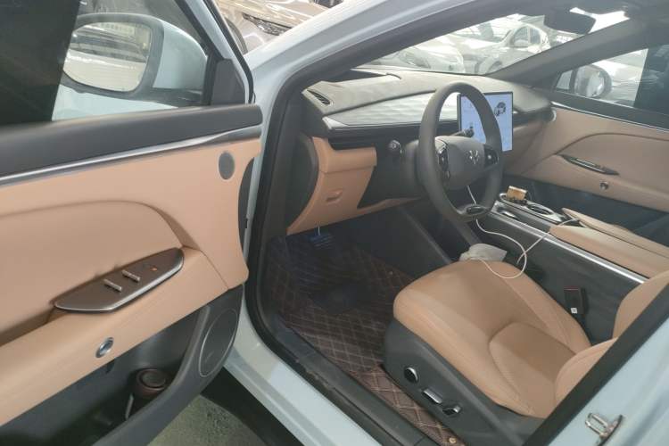 Used ARCFOX Alpha T5 2024 660 MAX Interior 3