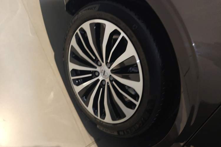 Used Volvo S90 2024 B5 Zhiyi Luxury Edition Exterior 5