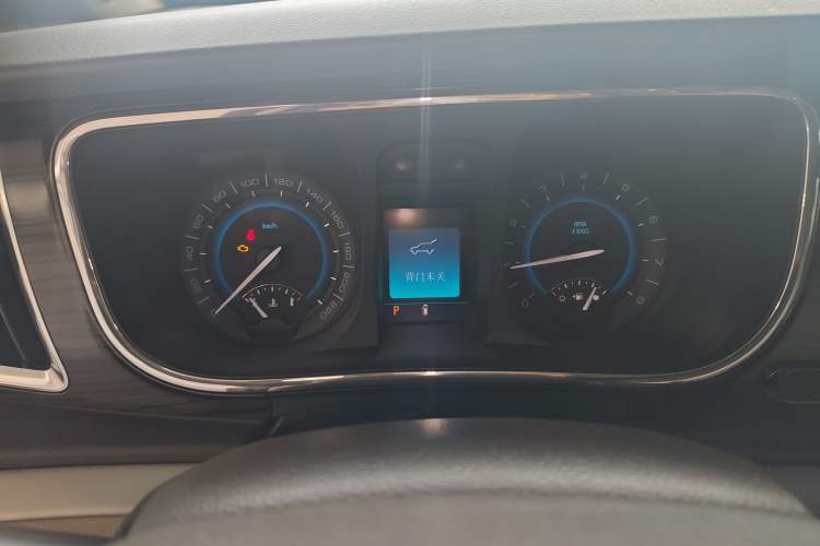 Used Buick GL8 2011 3.0L GT Luxury Business Haoya Edition