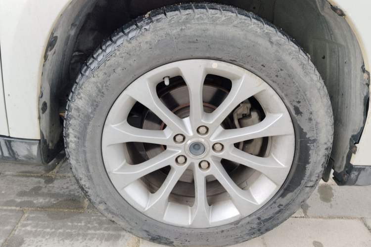 Used Haval H2 2017 Blue Label 1.5T Automatic Two-Wheel Drive Luxury Model Right Front Wheel Hub