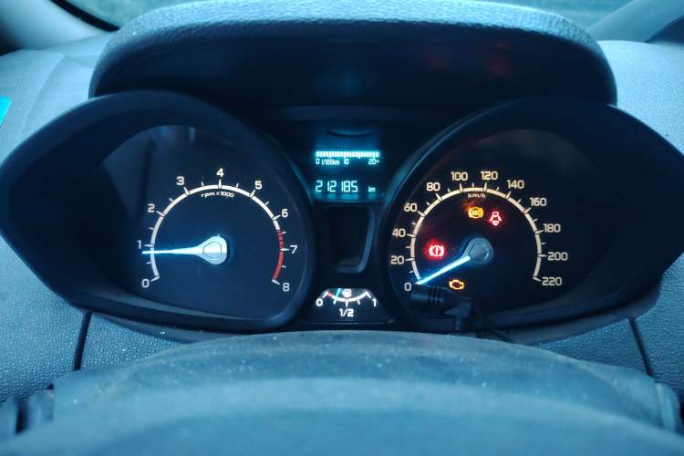 Used Ford EcoSport 2013 1.5L Manual Comfort Model Instrument Cluster