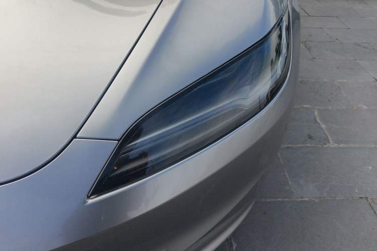 Used Tesla Model 3 2023 Rear-Wheel-Drive Version

