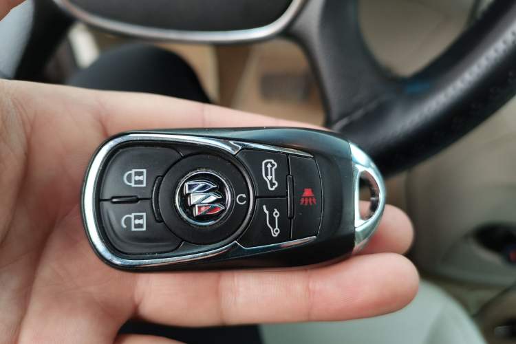 Used Buick GL8 2021 Land Cruiser Executive 652T Premium Model
