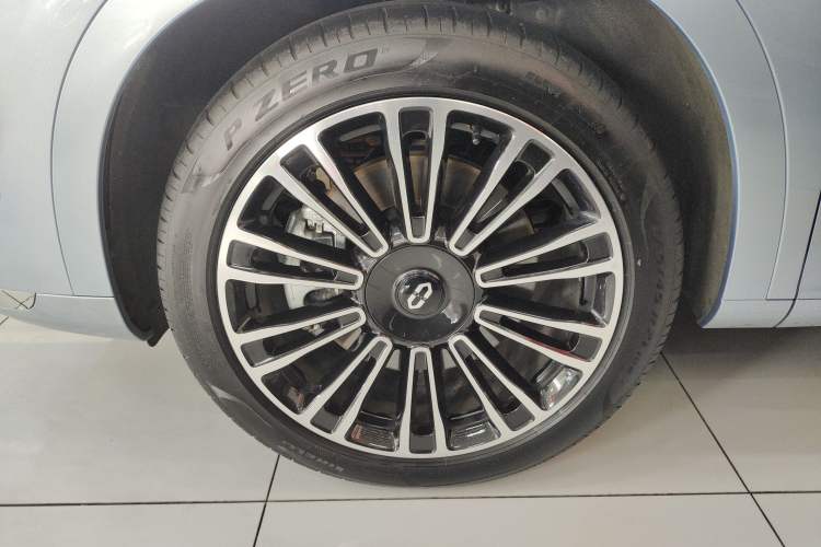 Used Hima AITO M7 2024 1.5T Intelligent Driving Rear-Drive Max Edition 5 Seats Left Front Wheel Hub