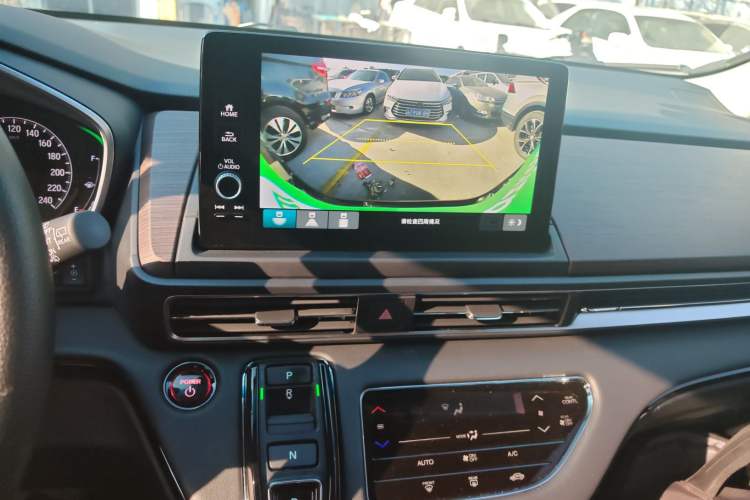 Used Honda Odyssey 2024 2.0L eHEV Sharp & Smart Edition