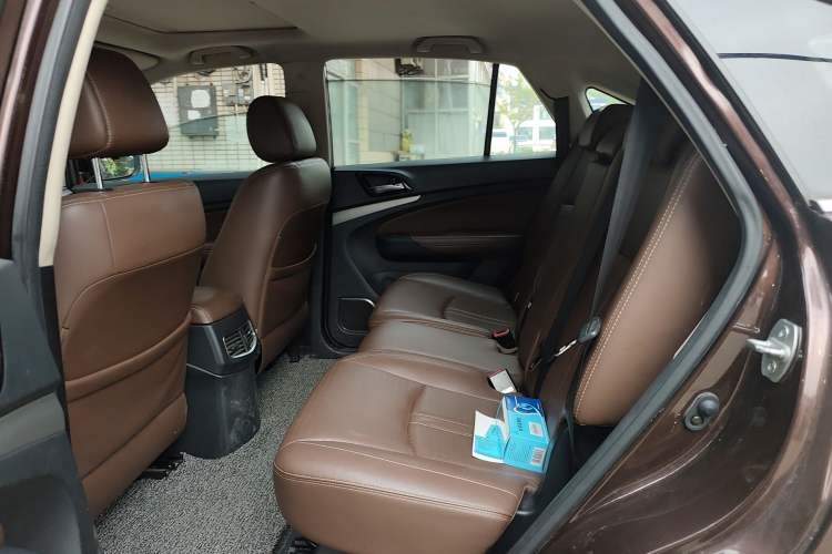 Used BYD S7 2015 2.0T Upgraded Automatic Luxury Version