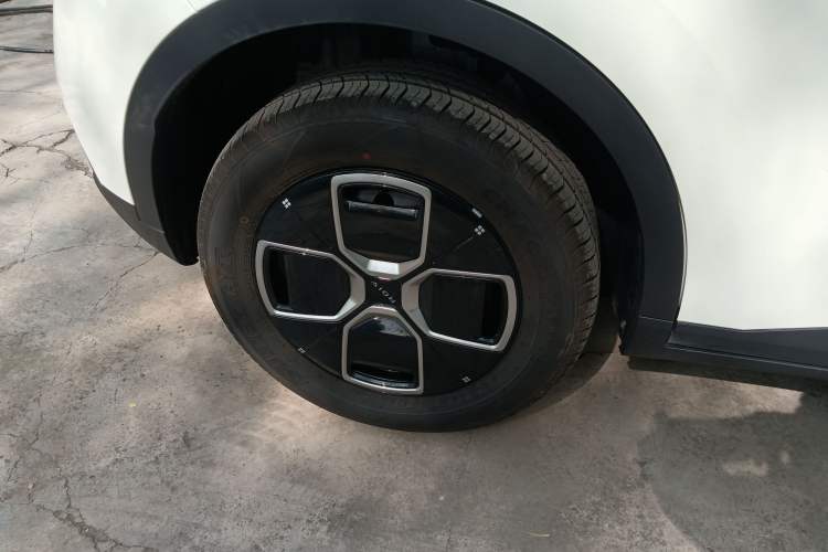 Used AION UT 2025 420 Smart Edition Right Rear Wheel Hub