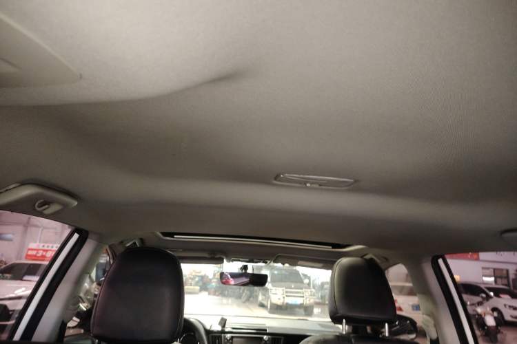 Used Toyota RAV4 2019 2.0L CVT Two-Wheel Drive Fashion X Limited Edition China V Standard