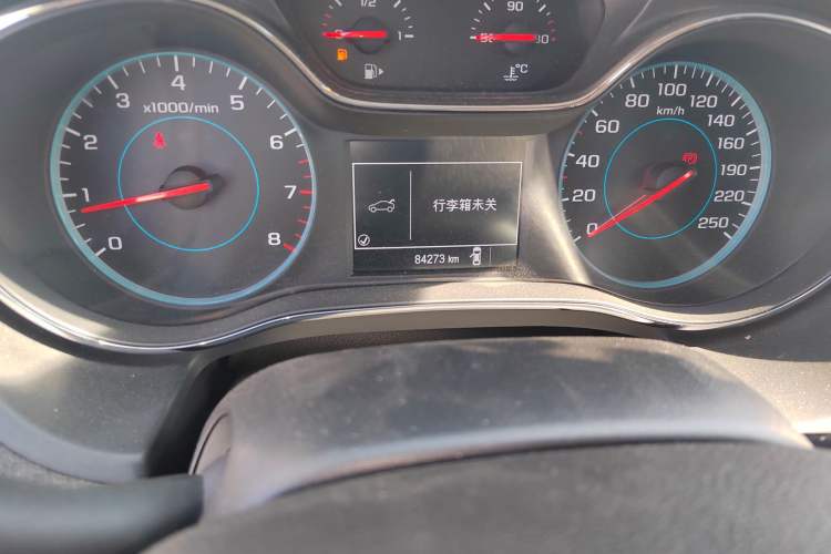 Used Chevrolet Cruze 2015 1.5L Manual Elite Edition Odometer Close Up