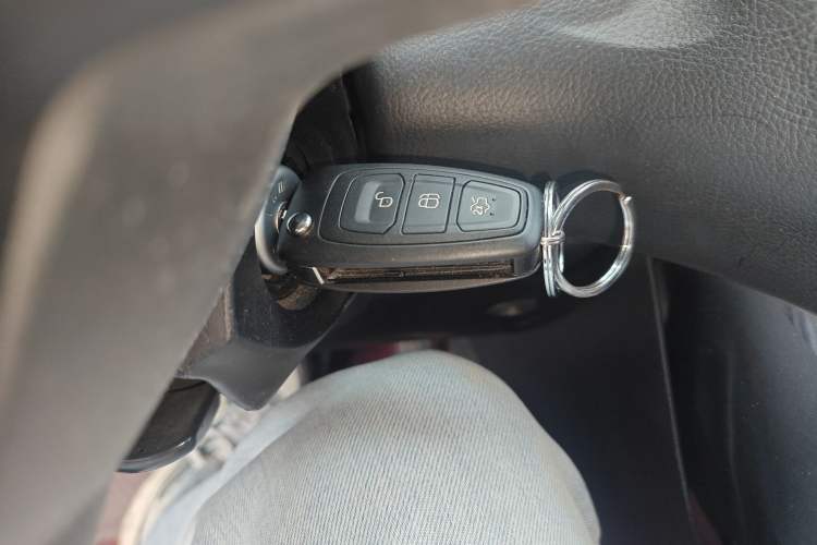 Used Ford Focus 2015 Hatchback 1.6L Automatic Fashion Edition