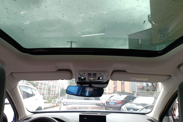 Used Wey VV6 2018 2.0T Two-Wheel-Drive Ultra-Luxury Version China V Standard