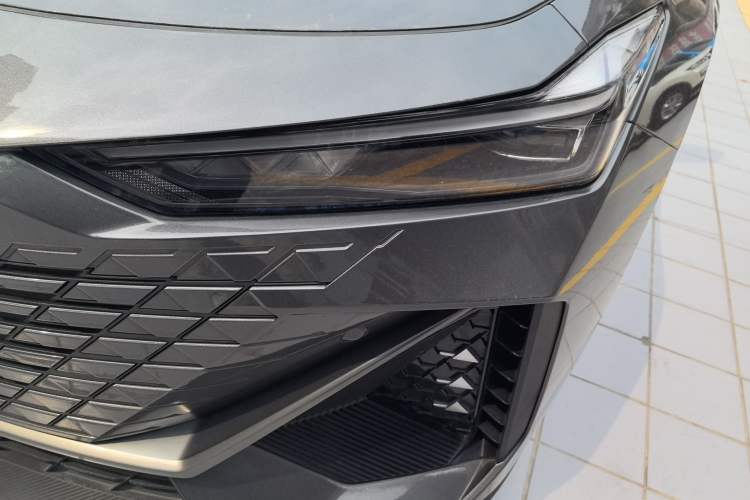 Used CHANGAN UNI-V 2023 1.5T Prestige Model Left Front Headlight