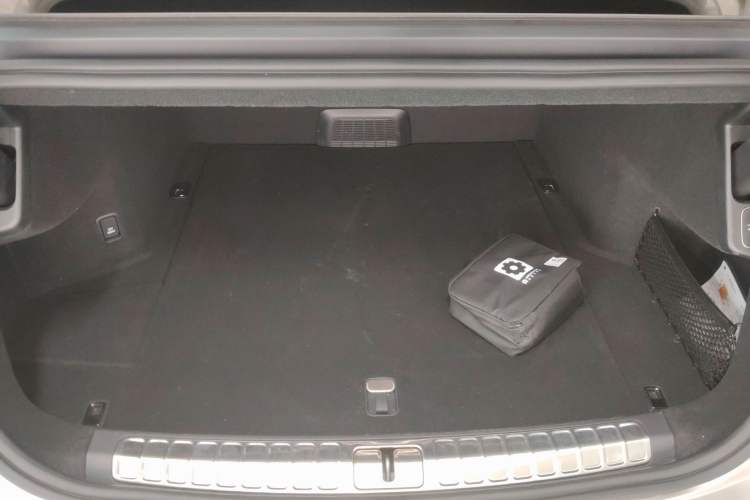 Used Nio ET9 2025 100kWh Signature Edition Trunk