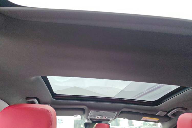 Used Jaguar XEL 2024 2.0T 250 PS R-DYNAMIC S Advanced Sport Edition
