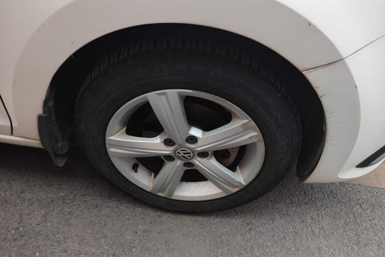 Used Volkswagen Santana 2015 Haval H6 1.6L Automatic Luxury Model Exterior 7