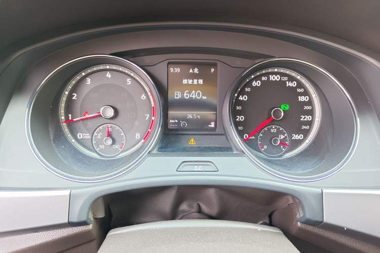 Used Volkswagen Teramont 2017 530 V6 Four-Wheel Drive Luxury Edition Instrument Cluster