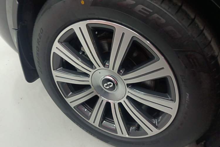 Used Hima AITO M8 2025 Extended-Range Max Version 37 kWh 5-Seater Exterior 5