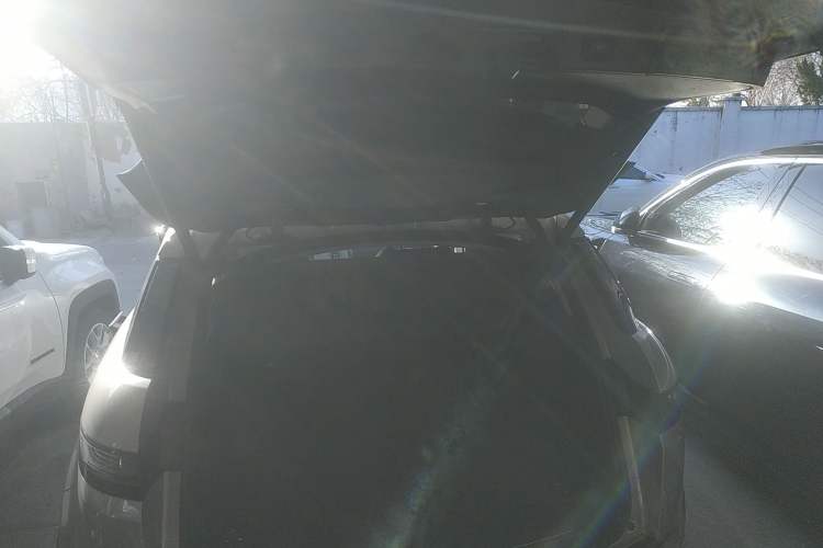 Used Land Rover Range Rover Evoque 2021 Range Rover Velar 249 PS R-Dynamic S Performance Edition