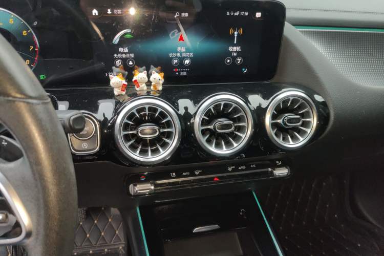 Used Mercedes-Benz GLA 2022 Facelifted GLA 200 Audio And AC Panel