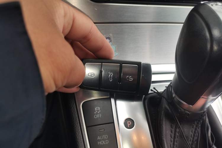 Used Volkswagen FAW-Volkswagen CC 2012 2.0 TSI Ultimate Edition Vehicle Key