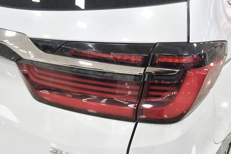 Used Honda Elysion 2024 2.0L eHEV Luxury Edition