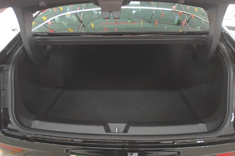 Used Wuling Xingguang 2025 610 km Smart Flagship Version Trunk