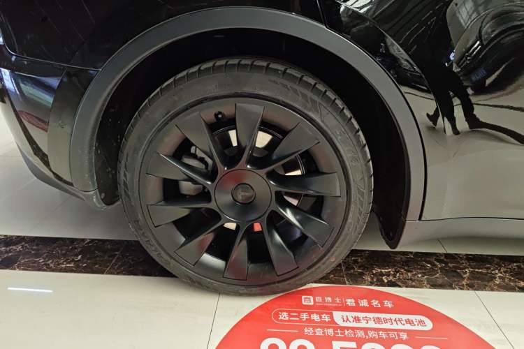 Used Tesla Model Y 2021 Long-Range All-Wheel-Drive Version