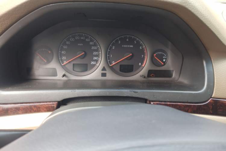 Used Volvo S80 2004 2.4