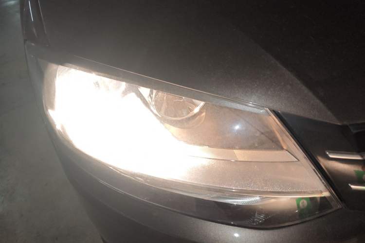 Used Volkswagen Sharan 2015 1.8TSI Comfort Model
