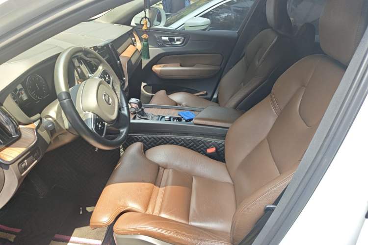 Used Volvo XC60 2021 T5 4x4 Zhiya Luxury Edition