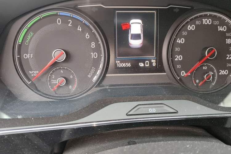 Used Volkswagen Passat New Energy 2019 430 PHEV Hybrid Elite Edition Odometer Close Up