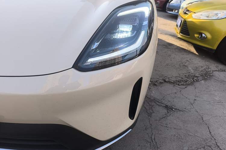 Used Wuling Bingo S 2025 Model 325km Deluxe Edition