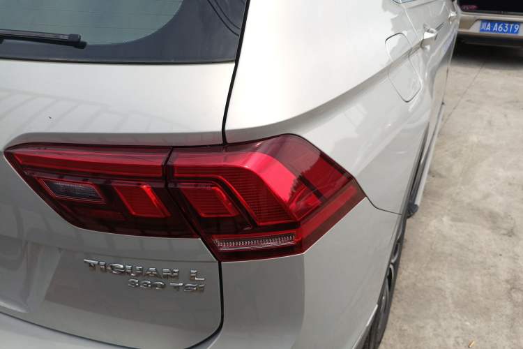 Used Volkswagen Tiguan L 2018 330TSI Automatic Two-Wheel Drive Luxury Edition
