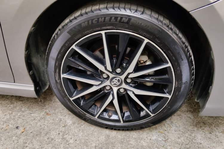 Used Toyota Camry 2021 2.5S Fēngshàng Edition Right Front Wheel Hub