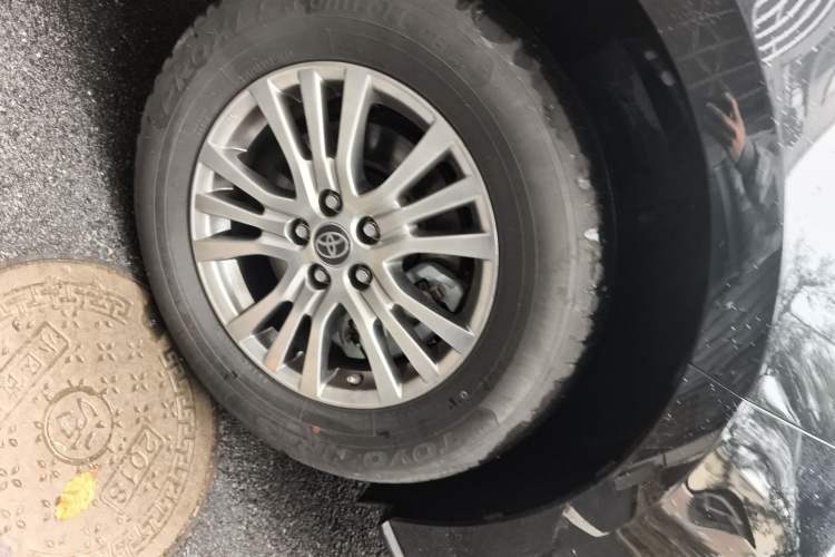 Used Toyota Sienna 2023 2.5L Hybrid Comfort Edition