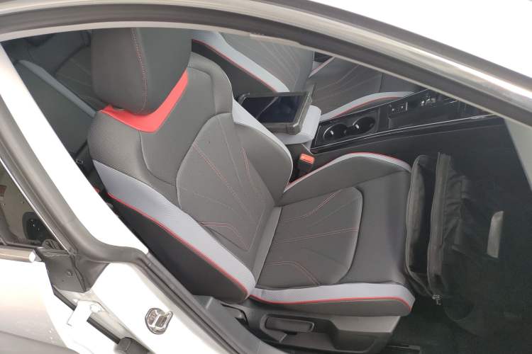 Used Volkswagen Lamando 2025 Lavida L 280TSI DSG Cool & Spicy Edition Right Front Seat