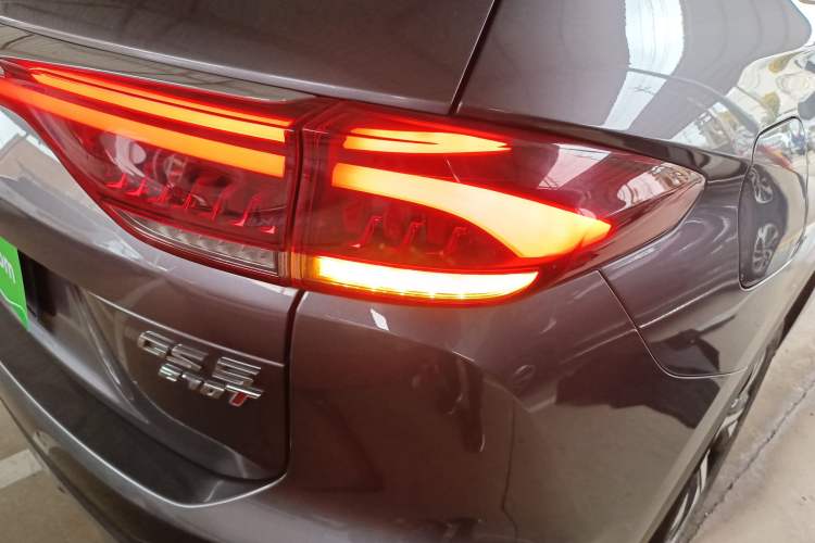 Used GAC Trumpchi GS5 2019 270T Automatic Luxury Edition Right Rear Taillight