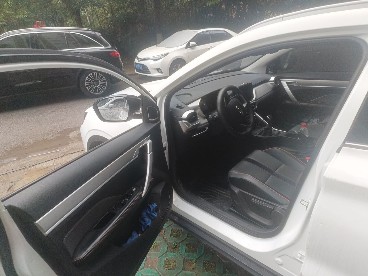 Geely Auto Coolray 2023 1.4T Manual Gold Edition — снимка 16