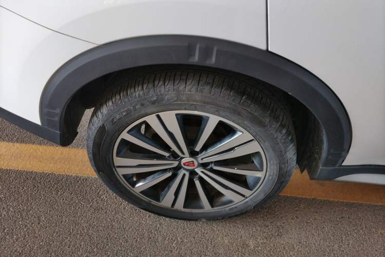 Used Roewe RX5 2020 20T Automatic 4G Connected Million Edition Exterior 5