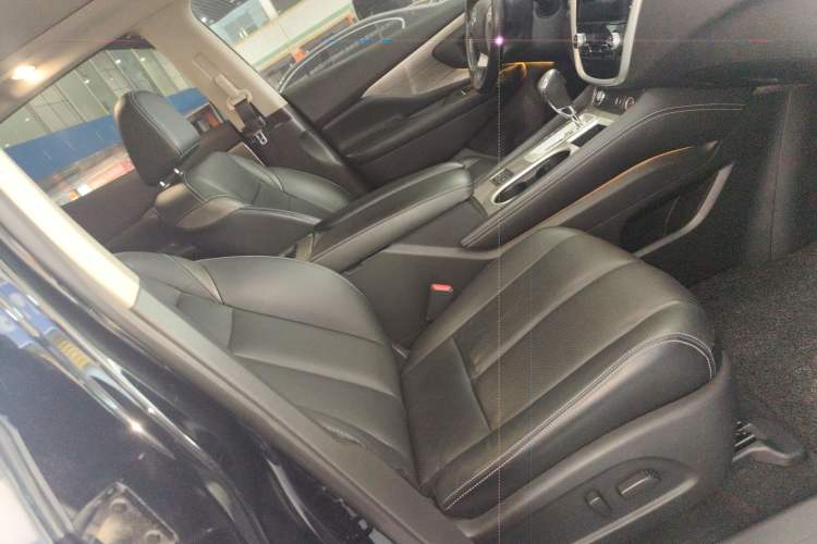 Used Nissan Murano 2021 2.5L XL Two-Wheel Drive Smart Connect Luxury Edition Right Front Seat